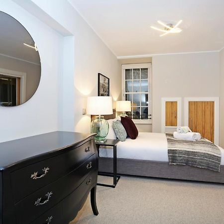 Joivy Refurbished Home On The Royal Mile Единбург Екстер'єр фото