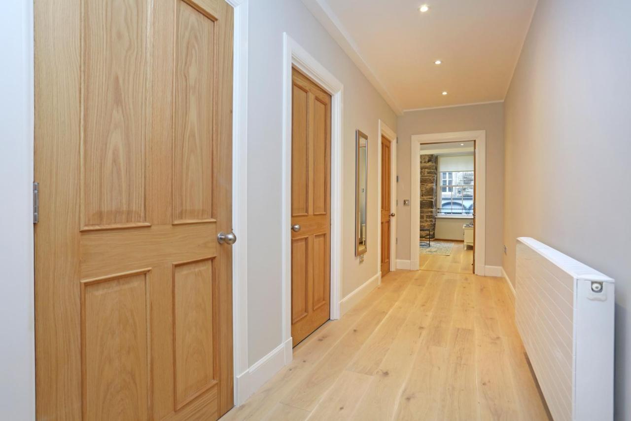 Joivy Refurbished Home On The Royal Mile Единбург Екстер'єр фото