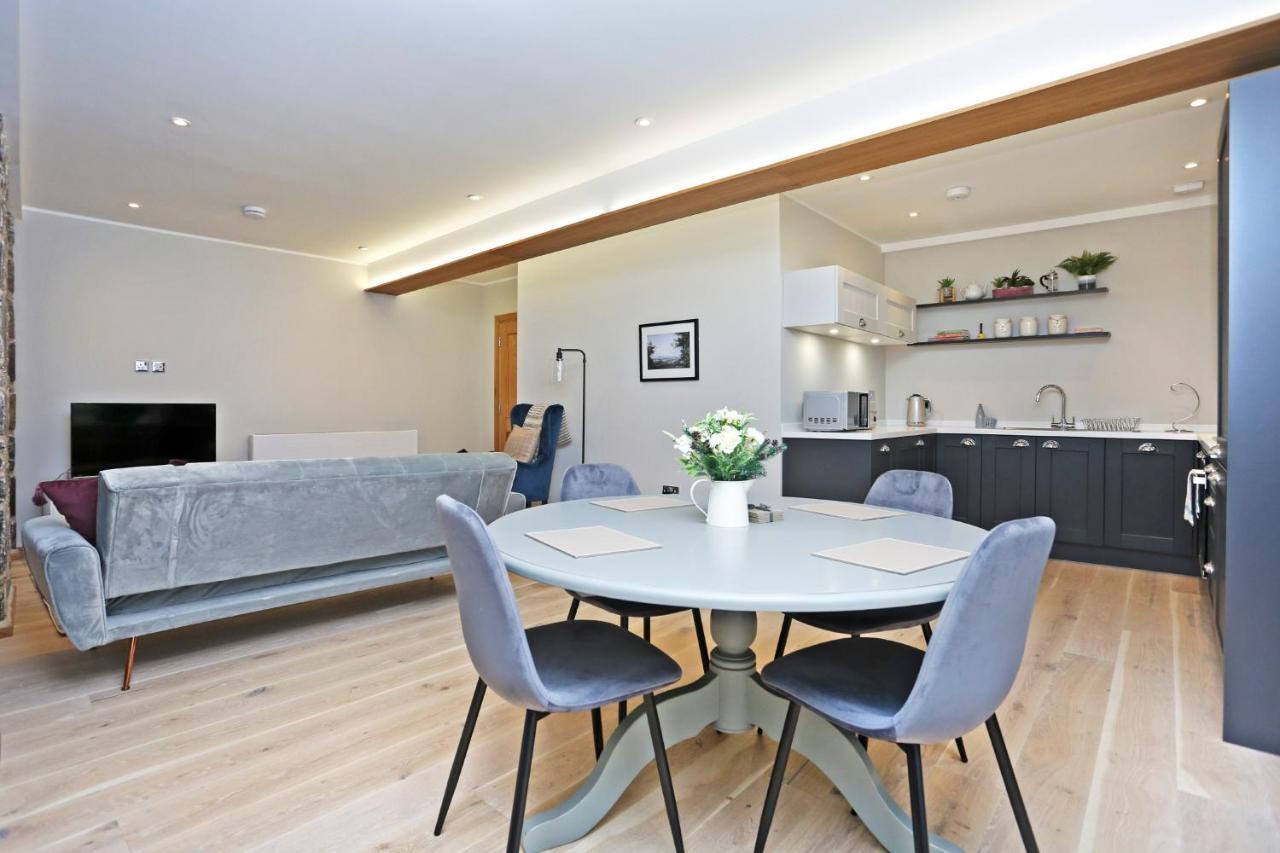 Joivy Refurbished Home On The Royal Mile Единбург Екстер'єр фото
