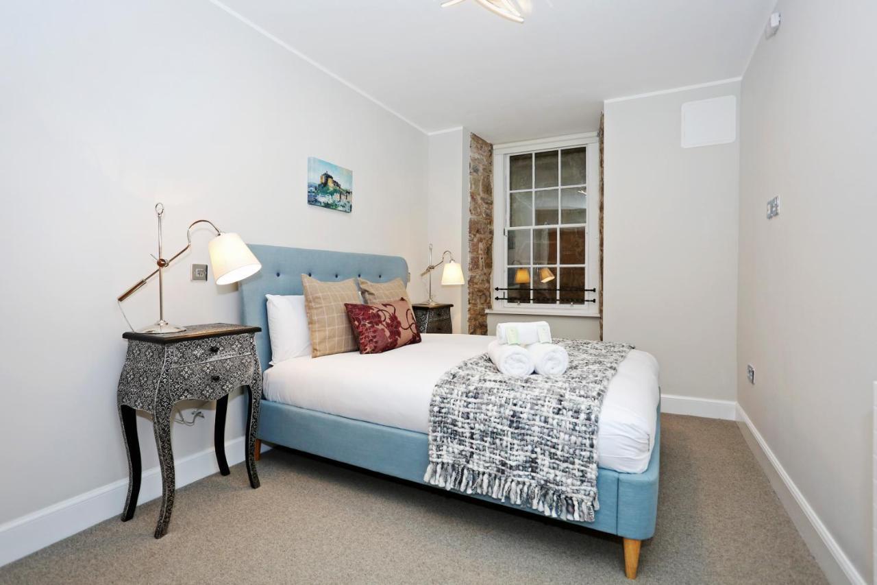 Joivy Refurbished Home On The Royal Mile Единбург Екстер'єр фото